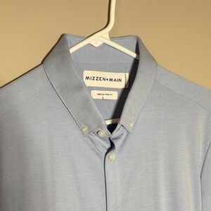 Mizzen+Main Sky Blue Casual Button Down Shirt